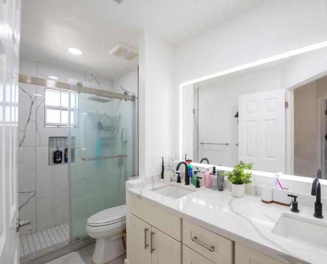 498 Esplanade Lane, San Jose CA: https://media.crmls.org/mediaz/f56e698c-d54d-4127-9b2e-fb1942d619f1.jpg