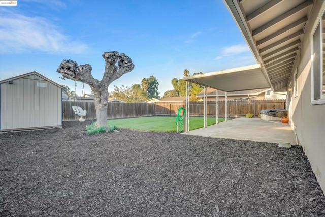 1166 Hibiscus Way, Livermore CA: https://media.crmls.org/mediaz/f56e7998-8fc3-4537-a84f-be71f867e635.jpg