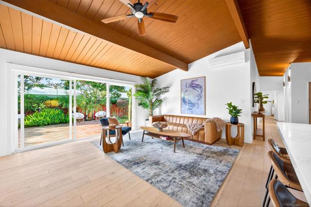 660 Cabrillo Ave, Coronado CA: https://media.crmls.org/mediaz/f56f5dfe-03c0-4542-8e96-951dda9b3eb4.jpg