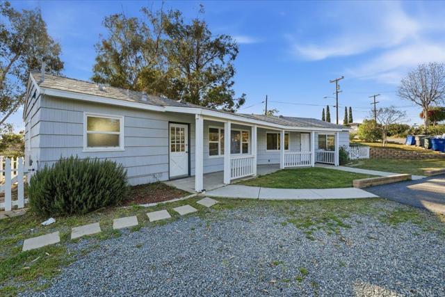 Detail Gallery Image 8 of 36 For 3875 Grandview, Bonita,  CA 91902 - 3 Beds | 2 Baths