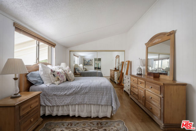 54 Robin Hood Place photo 21
