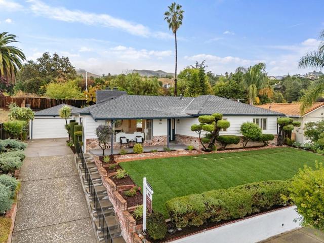 386 Fleming Avenue, San Jose CA: https://media.crmls.org/mediaz/f5705e83-adeb-4f81-91b3-462f30fbfd86.jpg