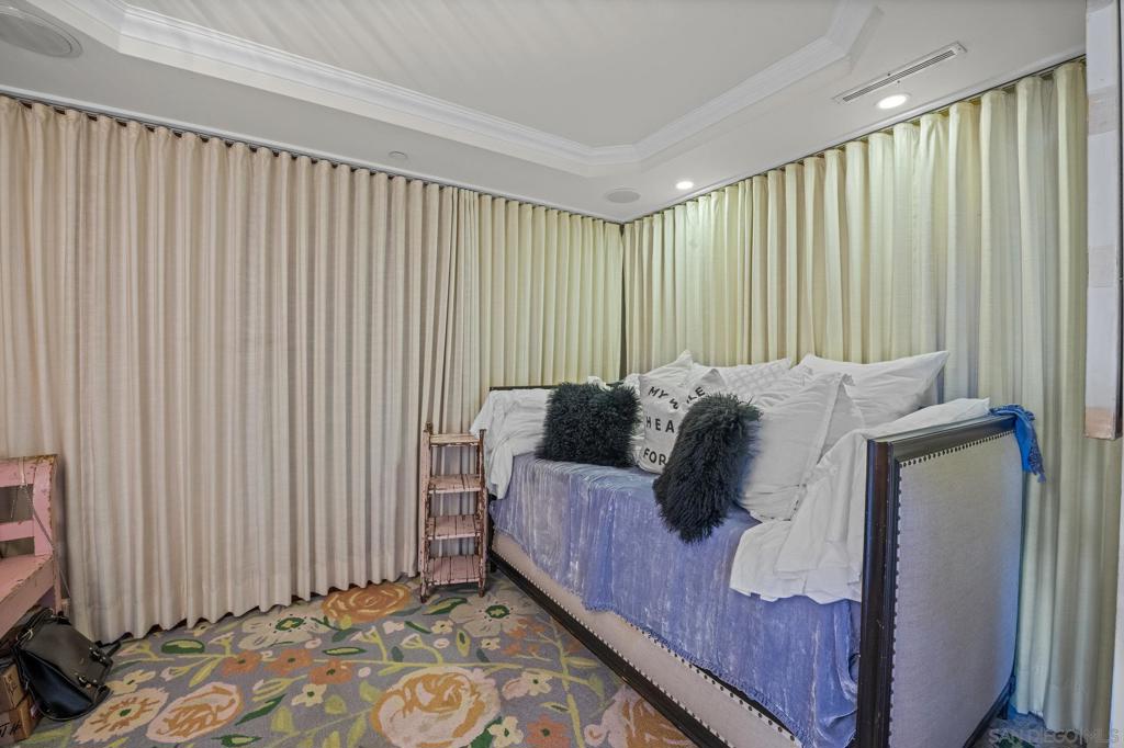 MLS #250034740SD img 13