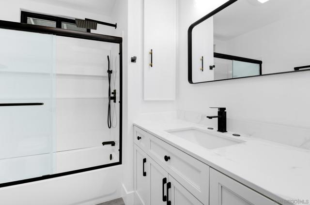 3443 Golden View Ter, Lemon Grove CA: https://media.crmls.org/mediaz/f5719953-3720-4e1c-9439-3c6c8ba71087.jpg