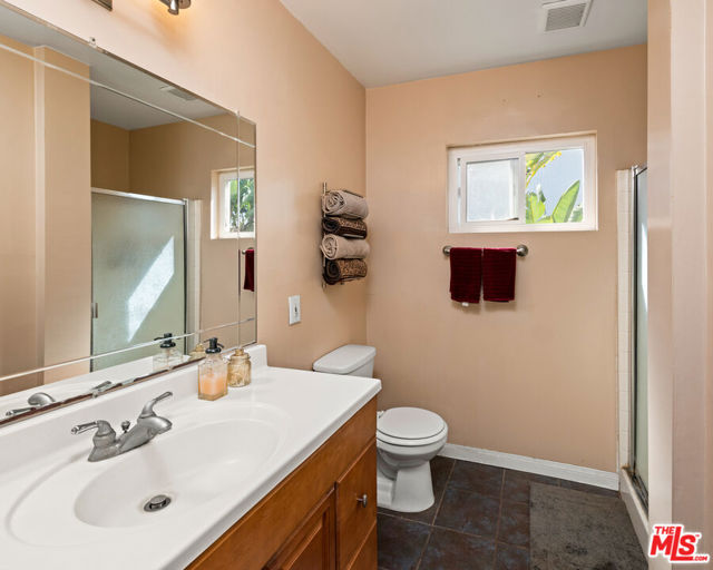 2621 Voorhees Avenue, Redondo Beach, California 90278, 3 Bedrooms Bedrooms, ,2 BathroomsBathrooms,Residential,Sold,Voorhees,25523045
