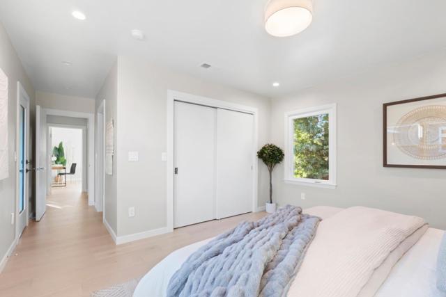 2105 Stratford Way, San Mateo CA: https://media.crmls.org/mediaz/f5723c05-d3d5-492b-91b6-313094ce6c34.jpg