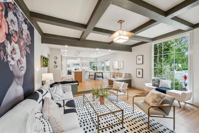198 BRET HARTE ROAD, Berkeley CA: https://media.crmls.org/mediaz/f5727903-f273-4de1-b42b-e48d6c16ee06.jpg