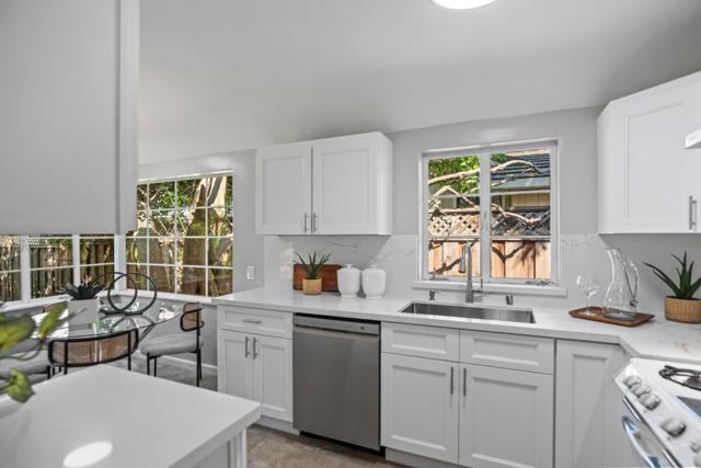 1460 Latham Street, Mountain View CA: https://media.crmls.org/mediaz/f572bd34-3be6-4105-9122-47560f99772e.jpg