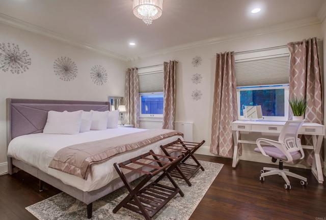 Detail Gallery Image 23 of 48 For 3217 Goldsmith St, San Diego,  CA 92106 - 5 Beds | 4 Baths