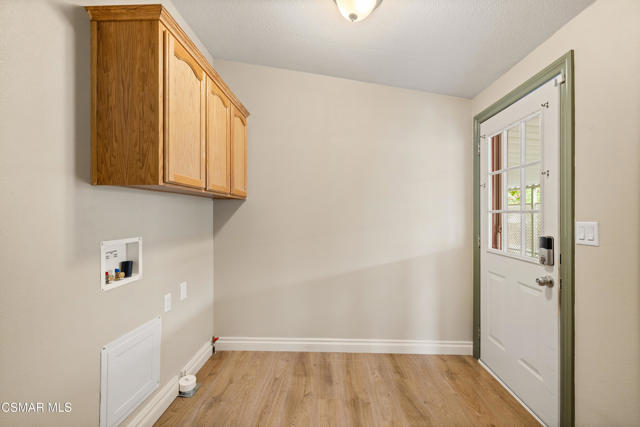 1202 Loma Drive, Ojai CA: https://media.crmls.org/mediaz/f574c26c-19d1-4c02-b25b-73f2348a5320.jpg