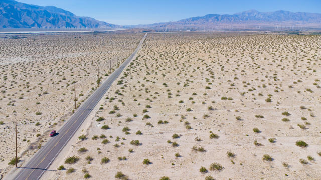 5 .50 Varner Road, Cathedral City CA: https://media.crmls.org/mediaz/f574d1c0-d7a7-45df-a7d5-0966367690e3.jpg