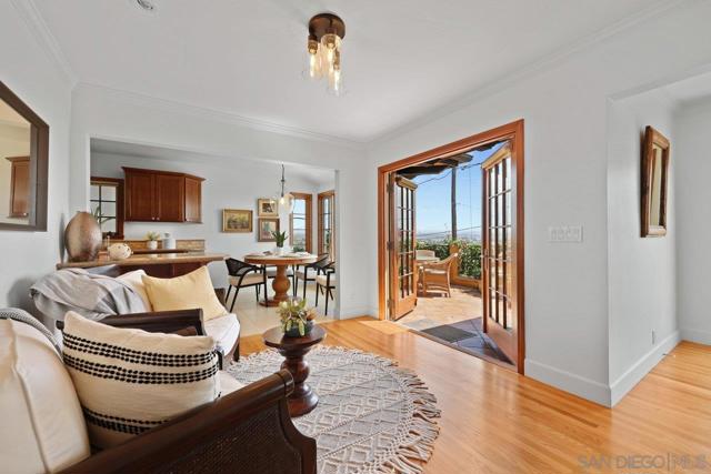 1250 Willow St, San Diego CA: https://media.crmls.org/mediaz/f57542a0-346b-4abc-bd1c-af0b70f3a575.jpg