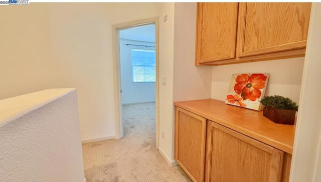 710 City Walk Pl, Hayward CA: https://media.crmls.org/mediaz/f576b503-7144-448e-aead-61e1a53bcb81.jpg