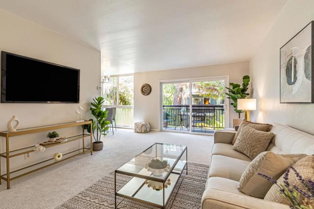 181 Del Medio Avenue, Mountain View CA: https://media.crmls.org/mediaz/f576b8d5-c37d-4f9a-aa1a-1b483832fff4.jpg