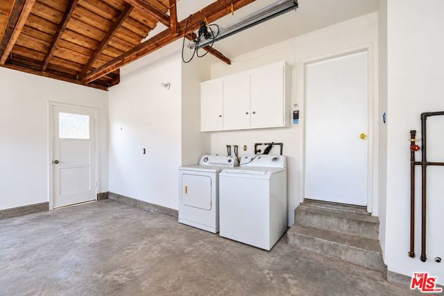 2128 Adona Drive photo 33