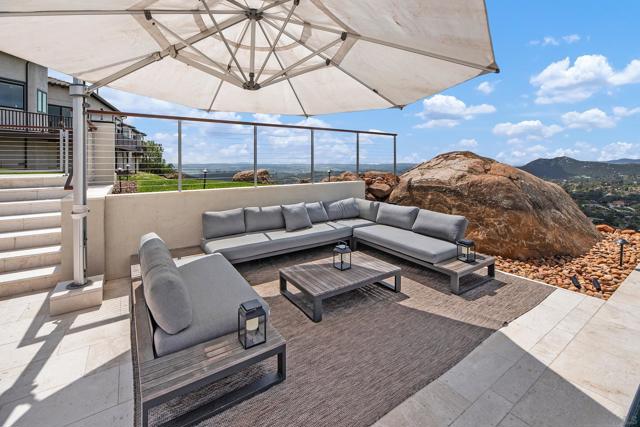 15484 Markar Rd, Poway CA: https://media.crmls.org/mediaz/f5773dd7-6c5c-4b7f-a2b5-de2ee2f8974b.jpg