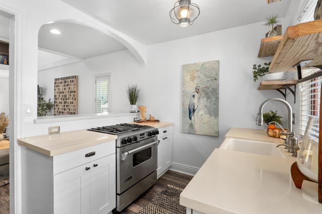 Detail Gallery Image 15 of 29 For 107 Clubhouse Ave, Venice,  CA 90291 - 2 Beds | 1 Baths