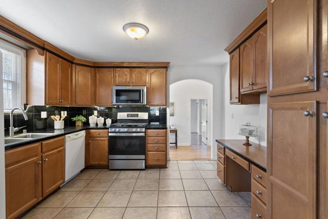 140 Sally Street, Hollister CA: https://media.crmls.org/mediaz/f578f9f5-425b-4826-af1c-2cf88a194eb1.jpg
