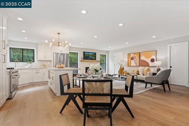 721 Sinnet Ct, Danville CA: https://media.crmls.org/mediaz/f579059a-5ee7-4a48-8e93-c6cdb6670b59.jpg