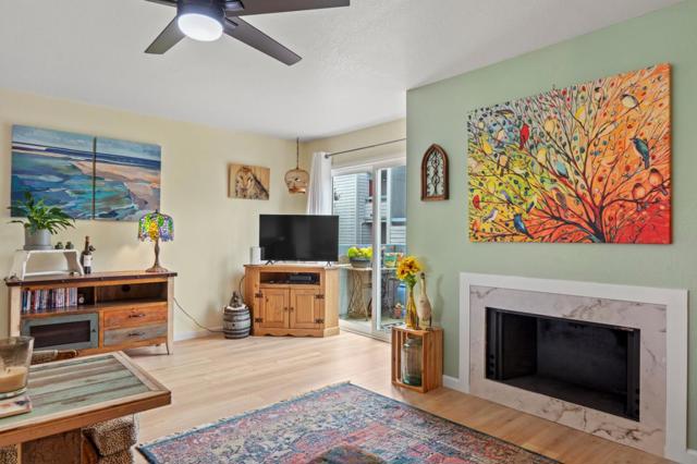 3095 Marina Drive, Marina CA: https://media.crmls.org/mediaz/f579dfe7-d513-451c-a957-4d3ab2b4e80b.jpg