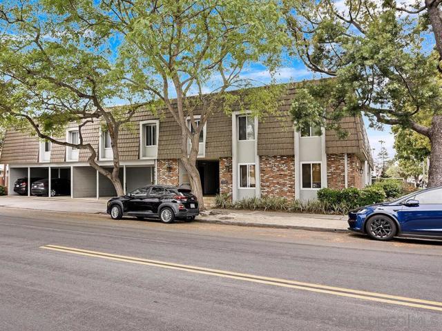 801 C Ave, Coronado CA: https://media.crmls.org/mediaz/f57a2af2-5668-42a9-8787-77923574c431.jpg
