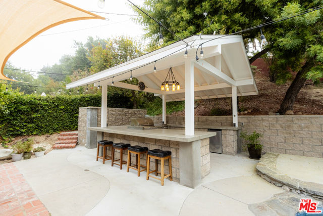 8510 Capistrano Avenue, West Hills CA: https://media.crmls.org/mediaz/f57b6991-ea40-49f6-822a-d439abc56501.jpg