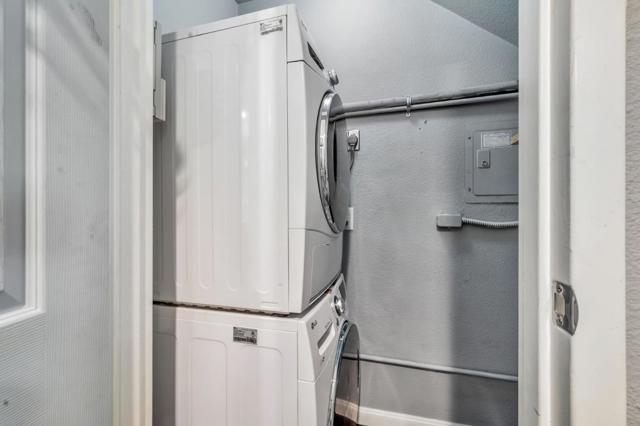 355 Half Moon Lane, Daly City CA: https://media.crmls.org/mediaz/f57b8fcd-c3db-42d4-8d76-34e3e85c0326.jpg