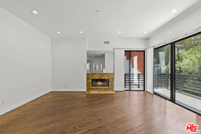 2646 Rinconia Drive, Los Angeles CA: https://media.crmls.org/mediaz/f57bb907-ccf5-4eef-914c-8017ce0bf656.jpg