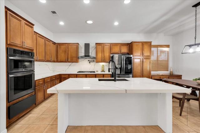 44875 Via Catalina, La Quinta CA: https://media.crmls.org/mediaz/f57c1039-fec2-4431-989f-9af4333198ad.jpg