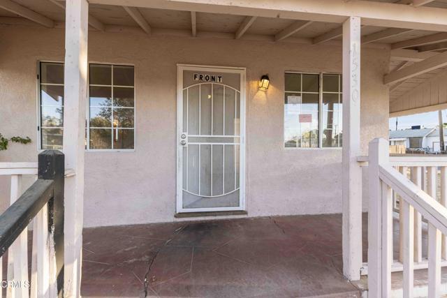 Detail Gallery Image 5 of 39 For 1530 Pearl St, Bakersfield,  CA 93305 - 4 Beds | 2 Baths