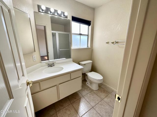 672 Indian Oak Lane, Oak Park CA: https://media.crmls.org/mediaz/f57cc5c6-8b2f-4fa5-8ea2-d2716c8f6efe.jpg