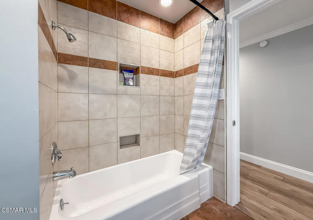 23225 Cass Avenue, Woodland Hills CA: https://media.crmls.org/mediaz/f57d88de-e167-4e83-a6bc-e42b4442ad44.jpg