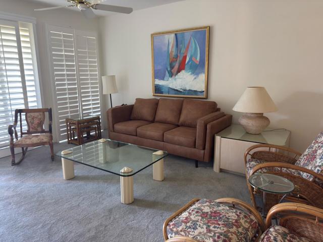 142 La Cerra Drive, Rancho Mirage CA: https://media.crmls.org/mediaz/f57eeb3b-044d-464b-b00a-f7b9a19d89aa.jpg