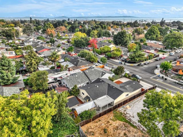 2243 COOLEY Avenue, East Palo Alto CA: https://media.crmls.org/mediaz/f5802736-a684-41b4-880f-9c9c71b33dd2.jpg