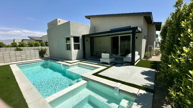 41843 Volare Court, Bermuda Dunes CA: https://media.crmls.org/mediaz/f5807eb0-edd5-4480-b14a-299e11d94196.jpg