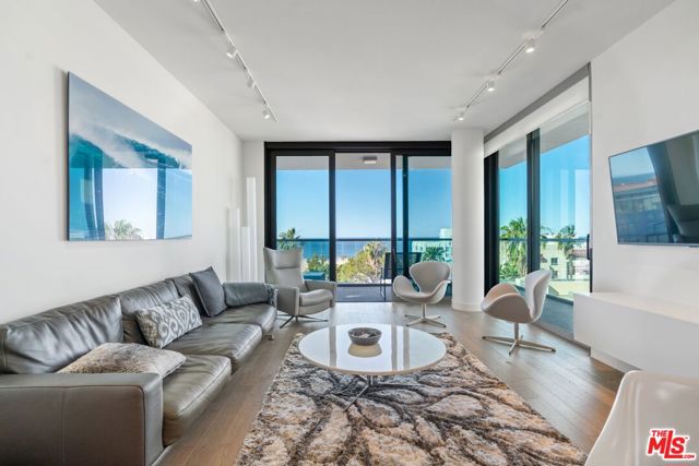 1755 Ocean Avenue, Santa Monica CA: https://media.crmls.org/mediaz/f5809640-1722-4955-a3b7-7d6253338aef.jpg