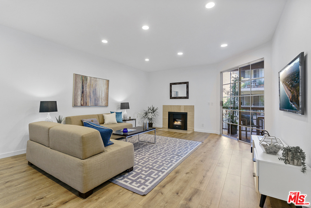 10021 Tabor St #113, Los Angeles, CA 90034