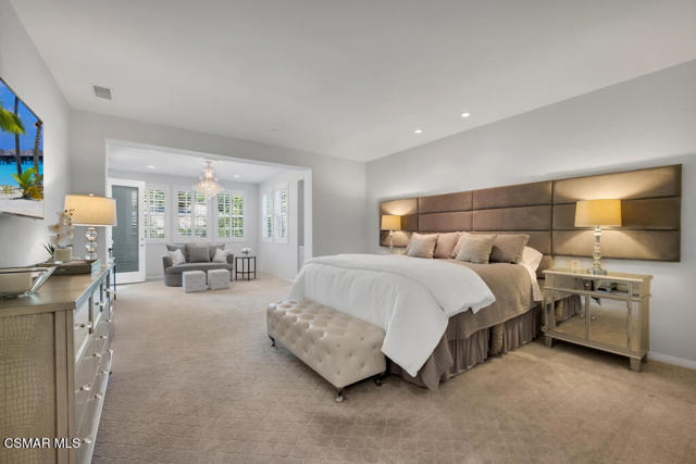 5715 Calais Court, Calabasas CA: https://media.crmls.org/mediaz/f5814aa1-8950-435a-9376-e55bc268f9e1.jpg