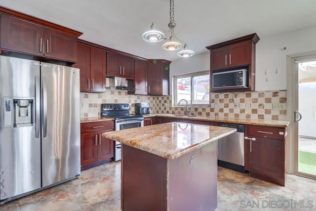 8233 Warmwood Ave, Spring Valley CA: https://media.crmls.org/mediaz/f58171cf-a21c-4a82-ad7d-c184ffad383e.jpg