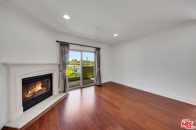 1409 Armacost Avenue, Los Angeles CA: https://media.crmls.org/mediaz/f5817ae5-f35d-4bf6-85f6-811e6e4473f0.jpg