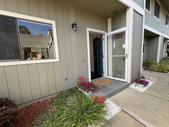 801 Ram Lane, Foster City CA: https://media.crmls.org/mediaz/f5823f12-8bf1-4f74-9e3c-eef0b3985a38.jpg