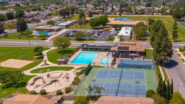 2266 Lansdale Court, Simi Valley CA: https://media.crmls.org/mediaz/f582f3b8-9601-4abd-bc98-11a4ecd7455e.jpg
