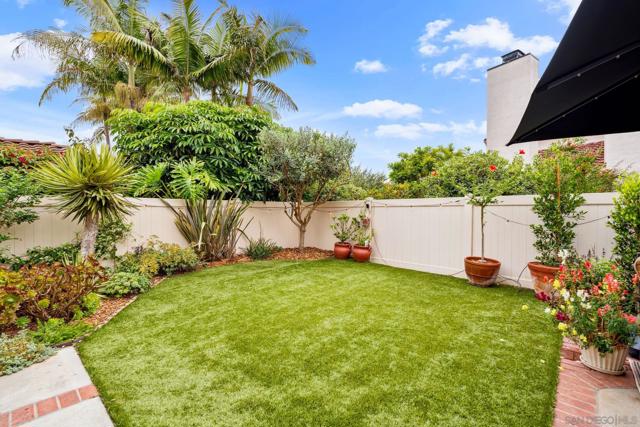 2157 Sea Village Cir, Cardiff by the Sea CA: https://media.crmls.org/mediaz/f5832226-64f9-4735-80f2-e64285d958d1.jpg