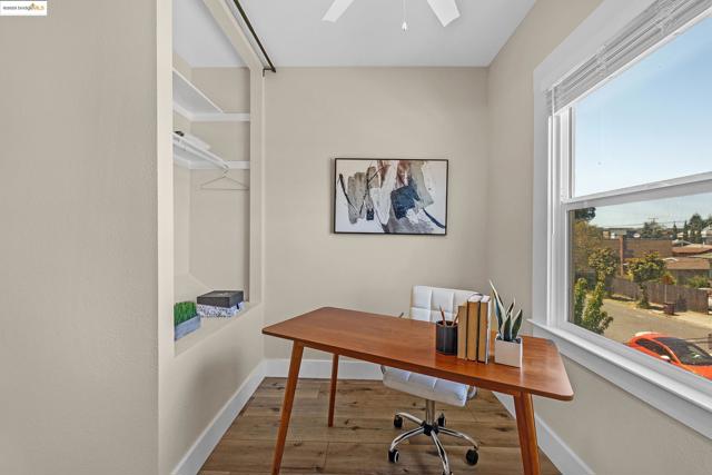 1047 59th Street, Oakland CA: https://media.crmls.org/mediaz/f5833d72-cf5c-4d19-923c-8f1e1f6cd94a.jpg