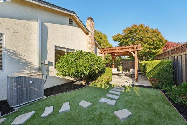 33177 Quail Drive, Union City CA: https://media.crmls.org/mediaz/f58351ae-eb47-4490-a67c-317a6f8e3466.jpg