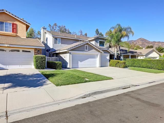 Detail Gallery Image 3 of 51 For 13467 Leafwood Dr, Corona,  CA 92883 - 4 Beds | 3 Baths