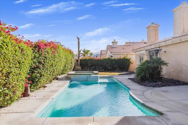 79030 Ladera Drive, La Quinta CA: https://media.crmls.org/mediaz/f584e20c-f1f3-4774-bfac-cdf025ed55d1.jpg