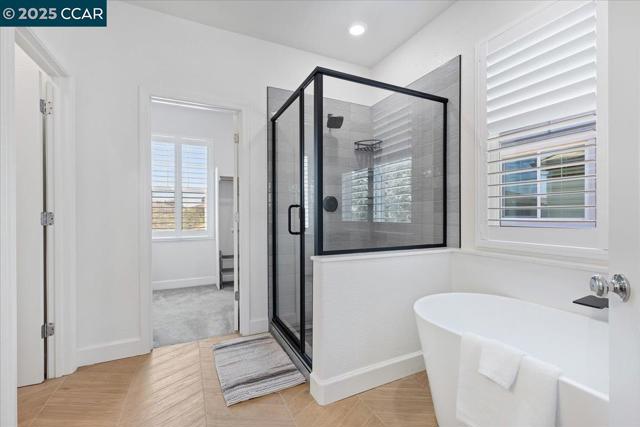 2097 Salice Way, Brentwood CA: https://media.crmls.org/mediaz/f585809b-a765-48e9-96dd-3c2877b97b2c.jpg