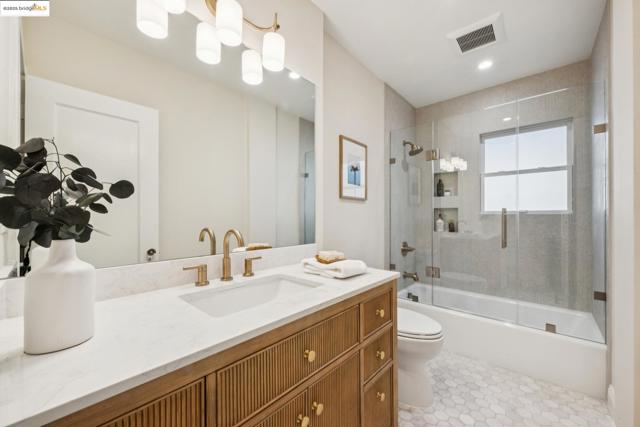 Image 26 of 57 For 1833 Sonoma  