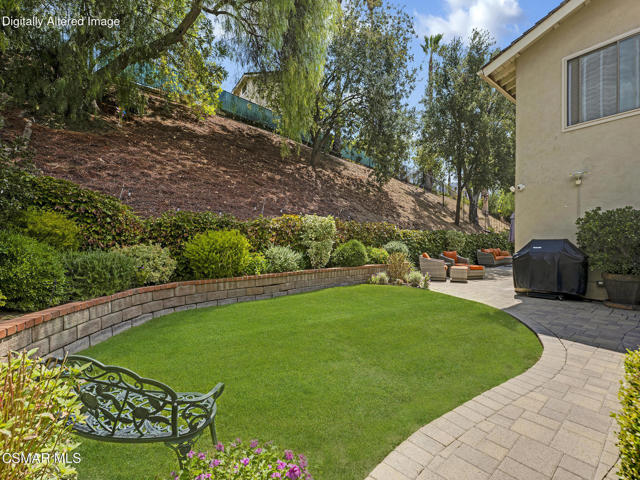 5426 Cedarhaven Drive, Agoura Hills CA: https://media.crmls.org/mediaz/f5874c52-4bd7-4ed5-a327-fba487fc547f.jpg